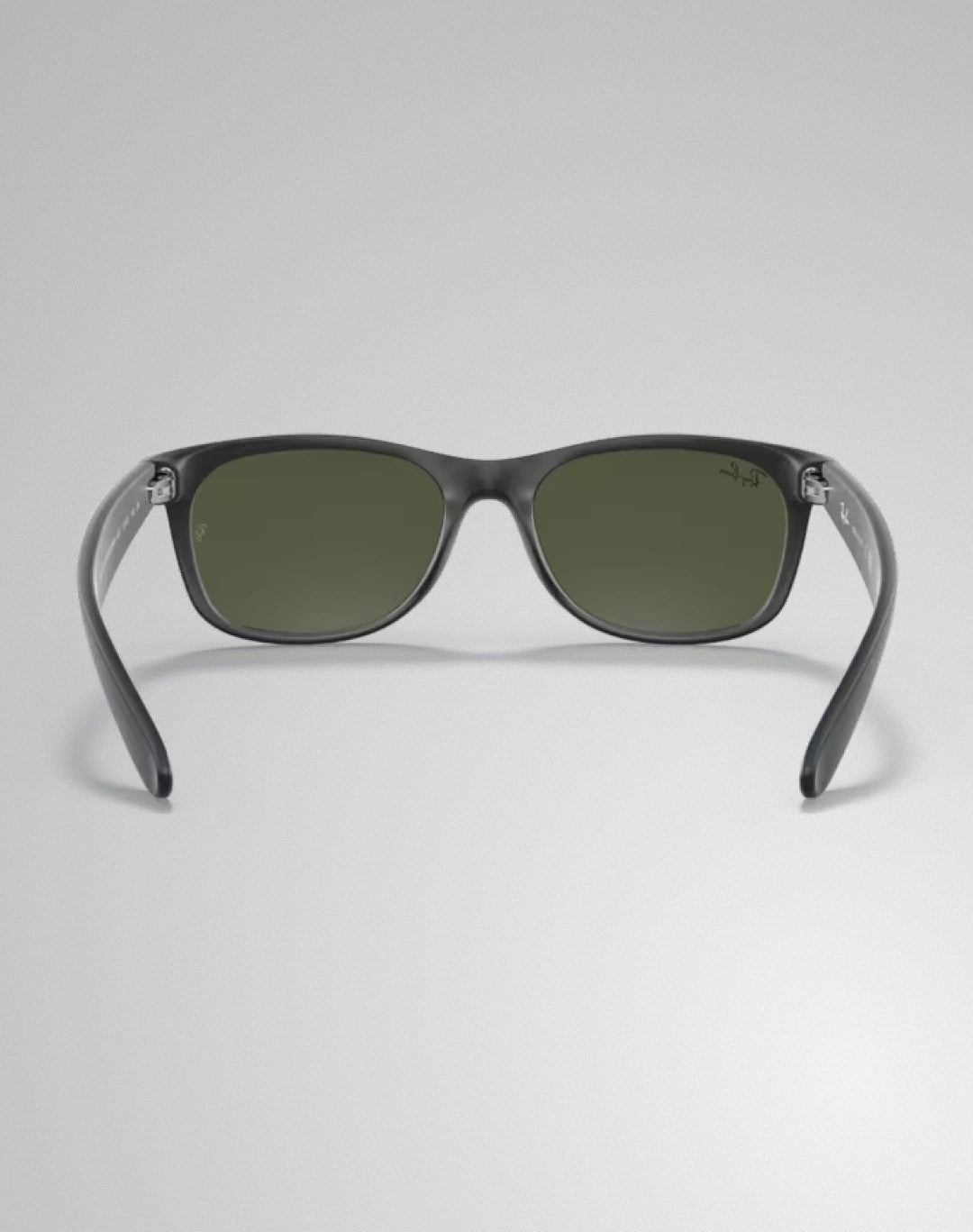 Ray-Ban 0RB2132-622 – Lunettes de soleil carré caoutchouc noir