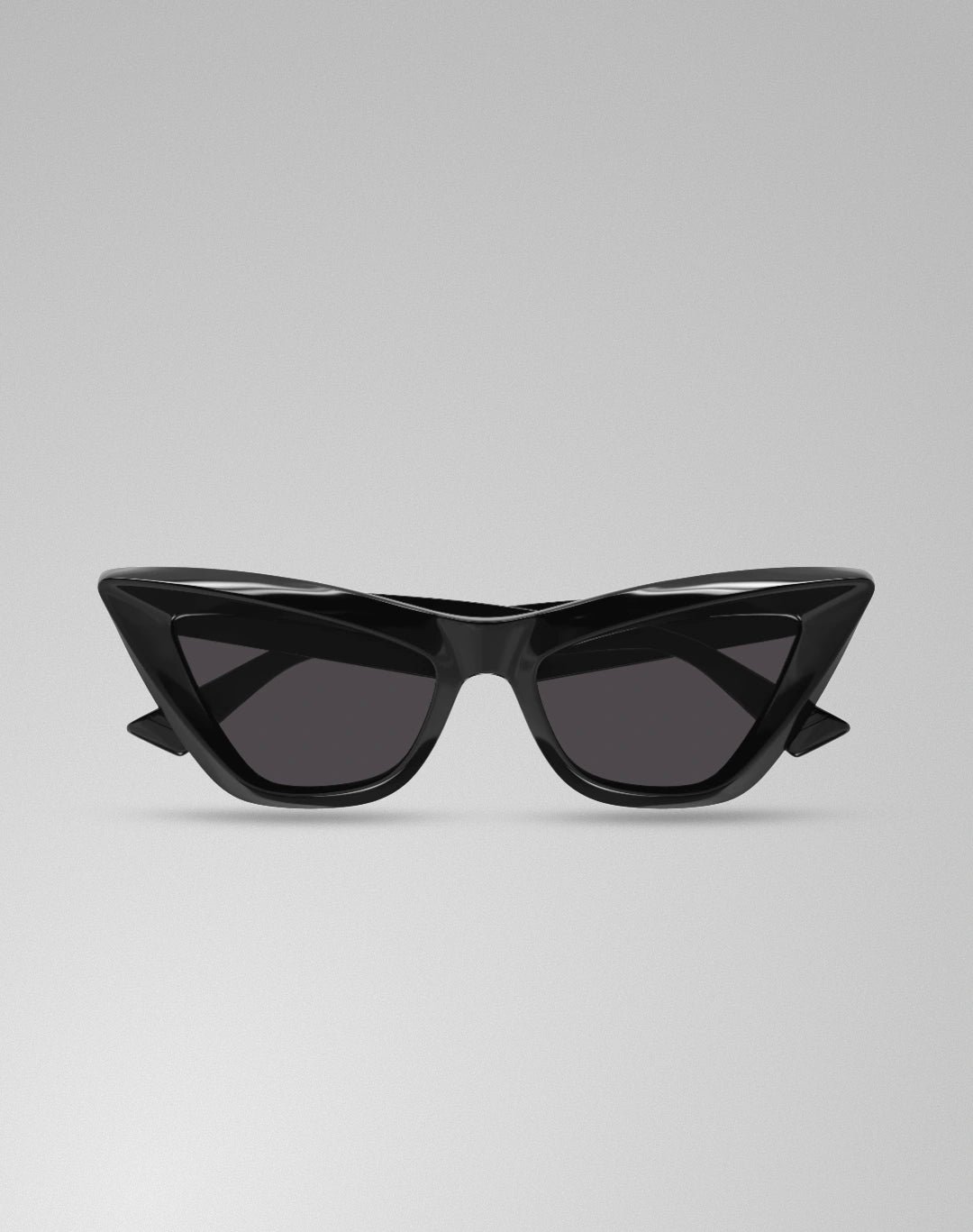 Bottega Veneta BV1101S-010 – Lunettes de soleil œil-de-chat vert (M)