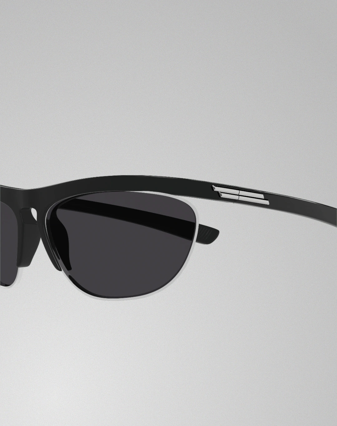 Bottega Veneta BV1348S-001 – Lunettes de soleil Œil-de-chat noir (XL)