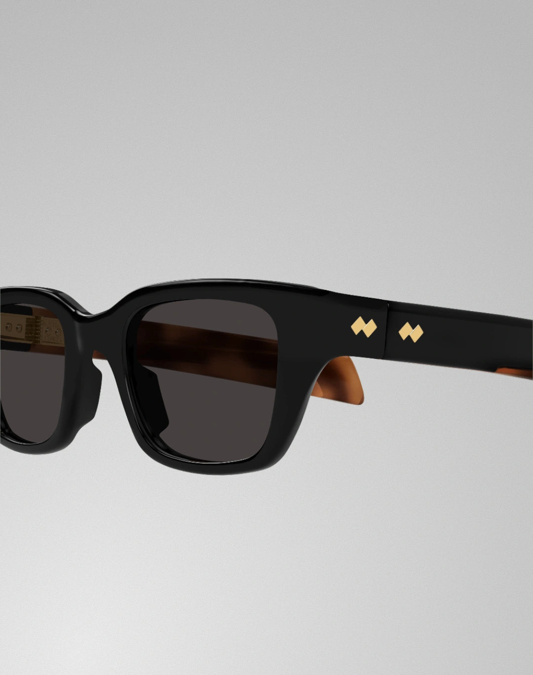 Bottega Veneta BV1393S-001 – Lunettes de soleil rectangulaires noir/gris (M)