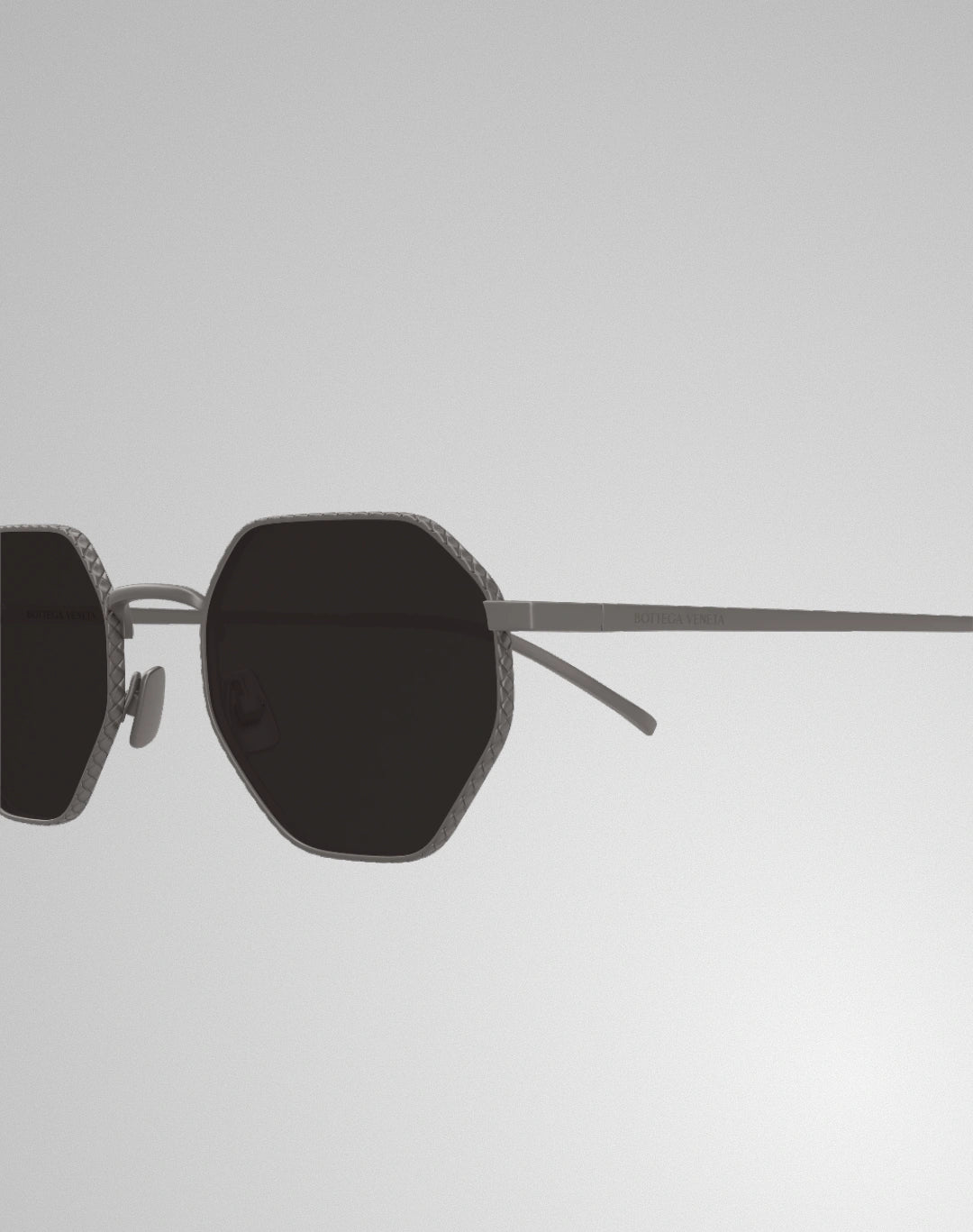 Bottega Veneta BV1471S-001 – Lunettes de soleil géométrique ruthénium (M)