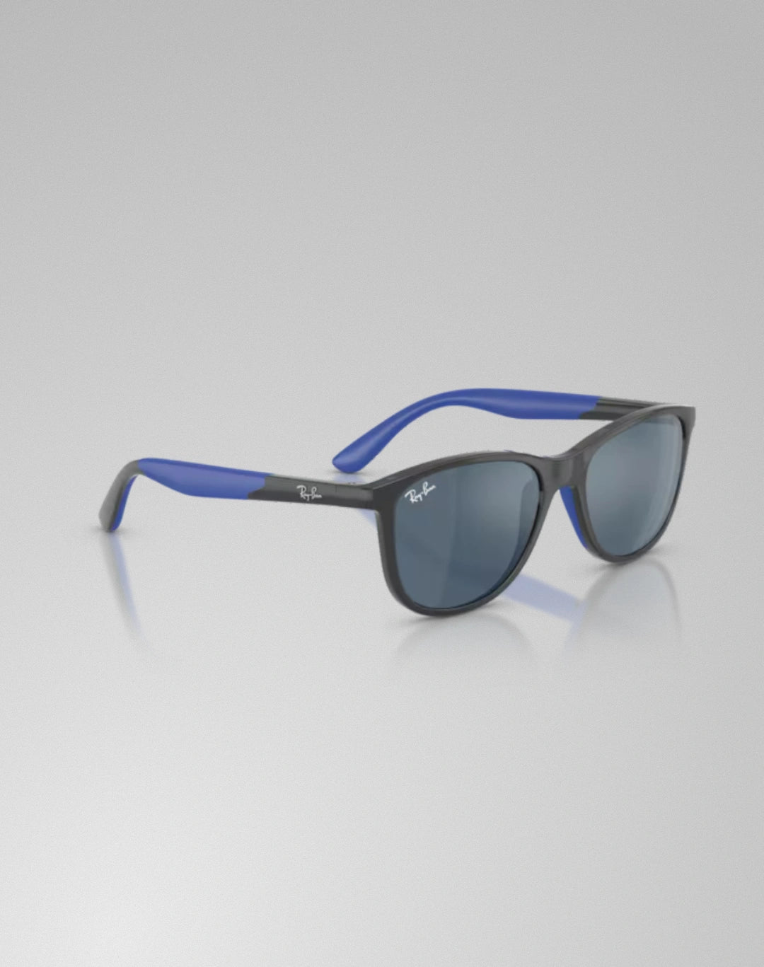 Ray-Ban 0RJ9077S-715155 – Lunettes de soleil carré gris sur caoutchouc bleu
