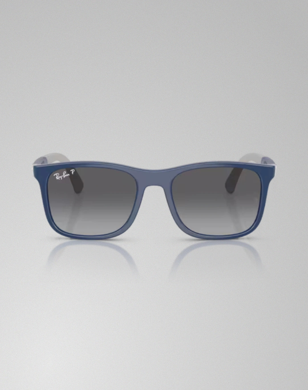 Ray-Ban 0RJ9084S-7187T3 – Lunettes de soleil carré bleu sur caoutchouc gris