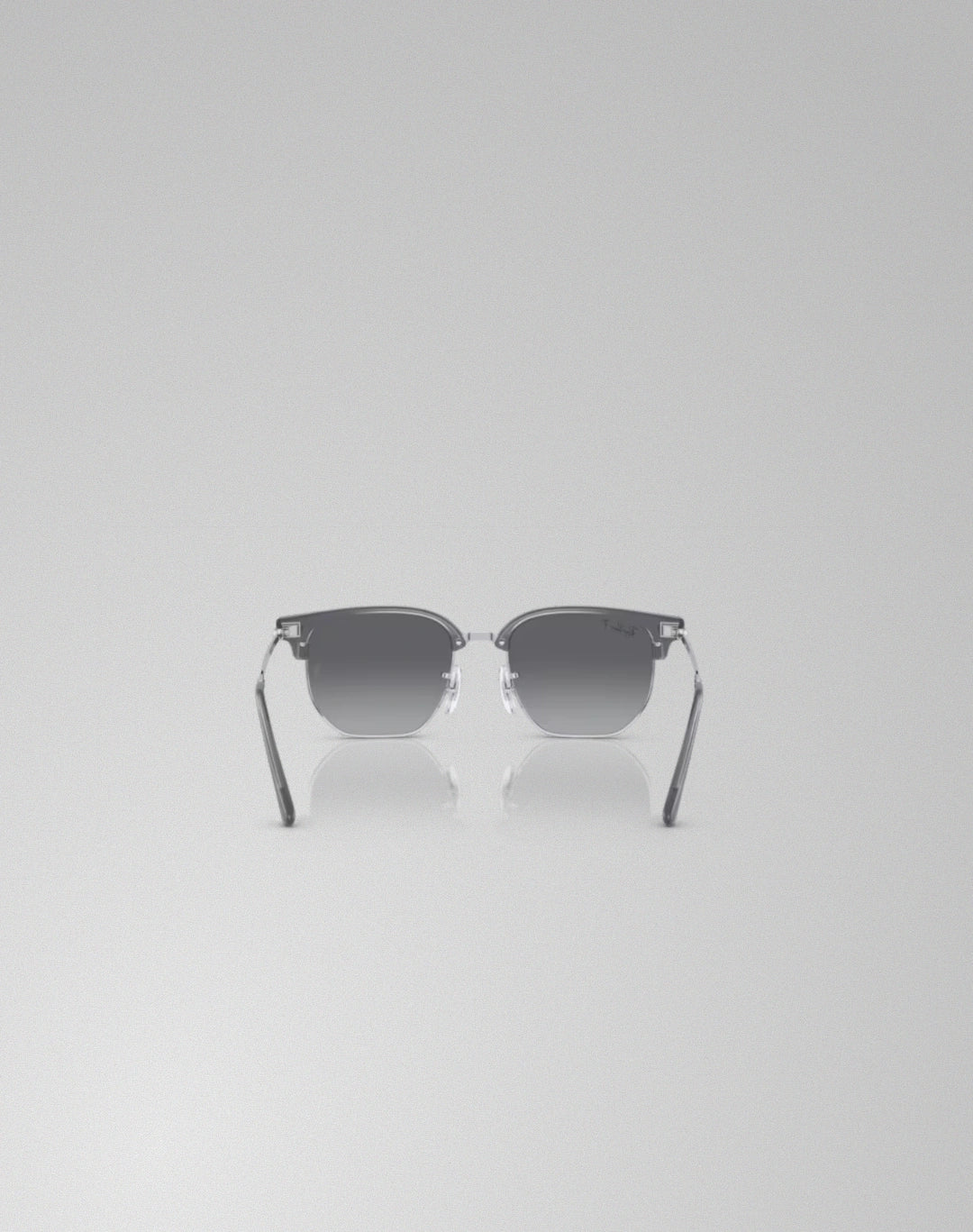 Ray-Ban 0RJ9116S-7134T3 – Lunettes de soleil irrégulier opale bleu sur argent