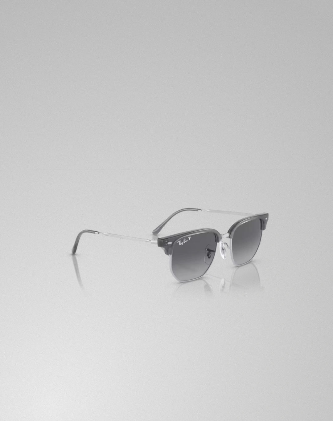 Ray-Ban 0RJ9116S-7134T3 – Lunettes de soleil irrégulier opale bleu sur argent