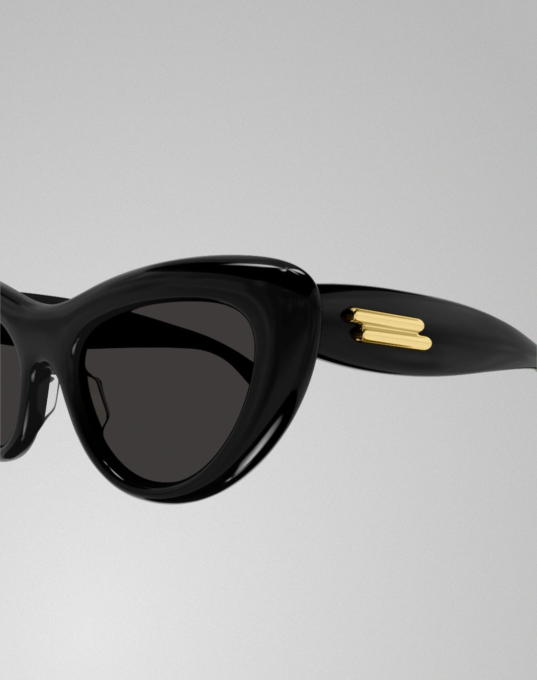 Bottega Veneta BV1282S-001 – Lunettes de soleil oeil-de-chat noir (M)