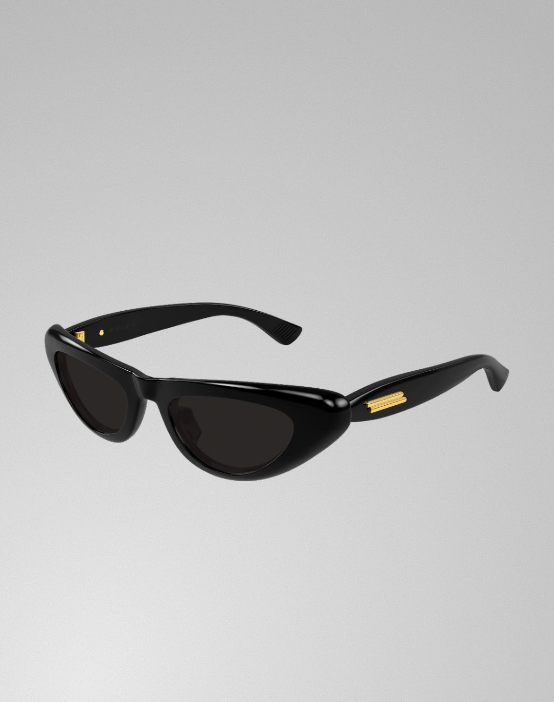 Bottega Veneta BV1450S-001 – Lunettes de soleil œil de chat noir (M)