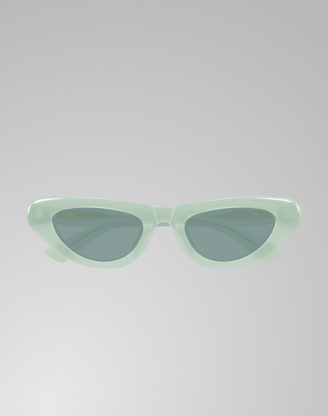 Bottega Veneta BV1450S-003 – Lunettes de soleil œil de chat vert (M)