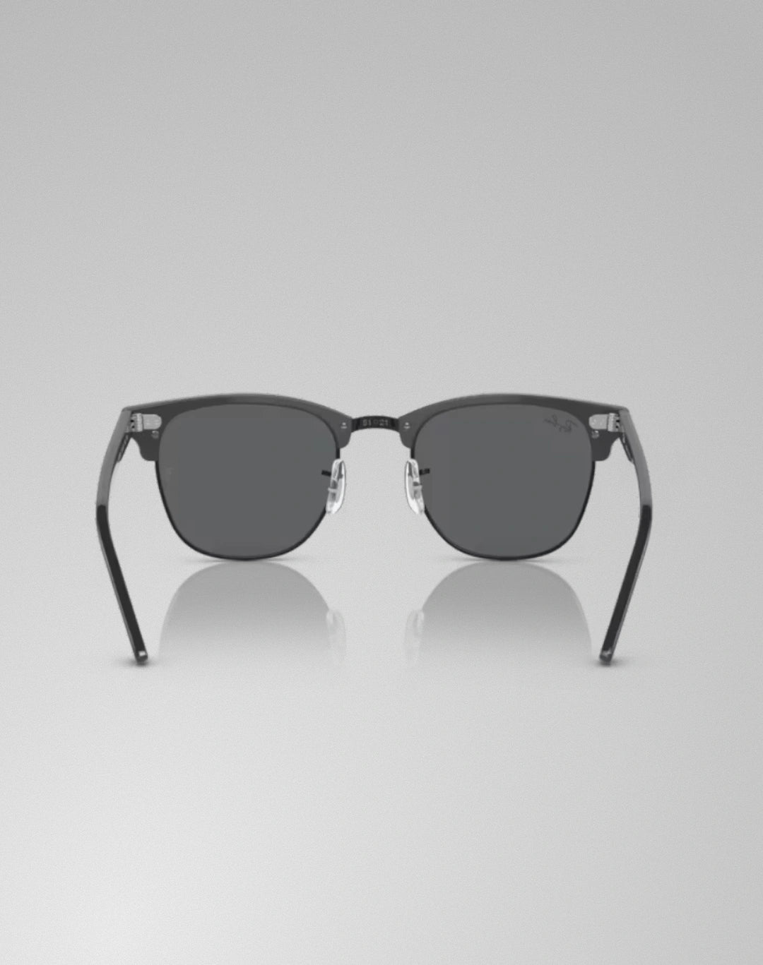 Ray-Ban 0RB3016-1367B1 – Lunettes de soleil carré gris sur noir