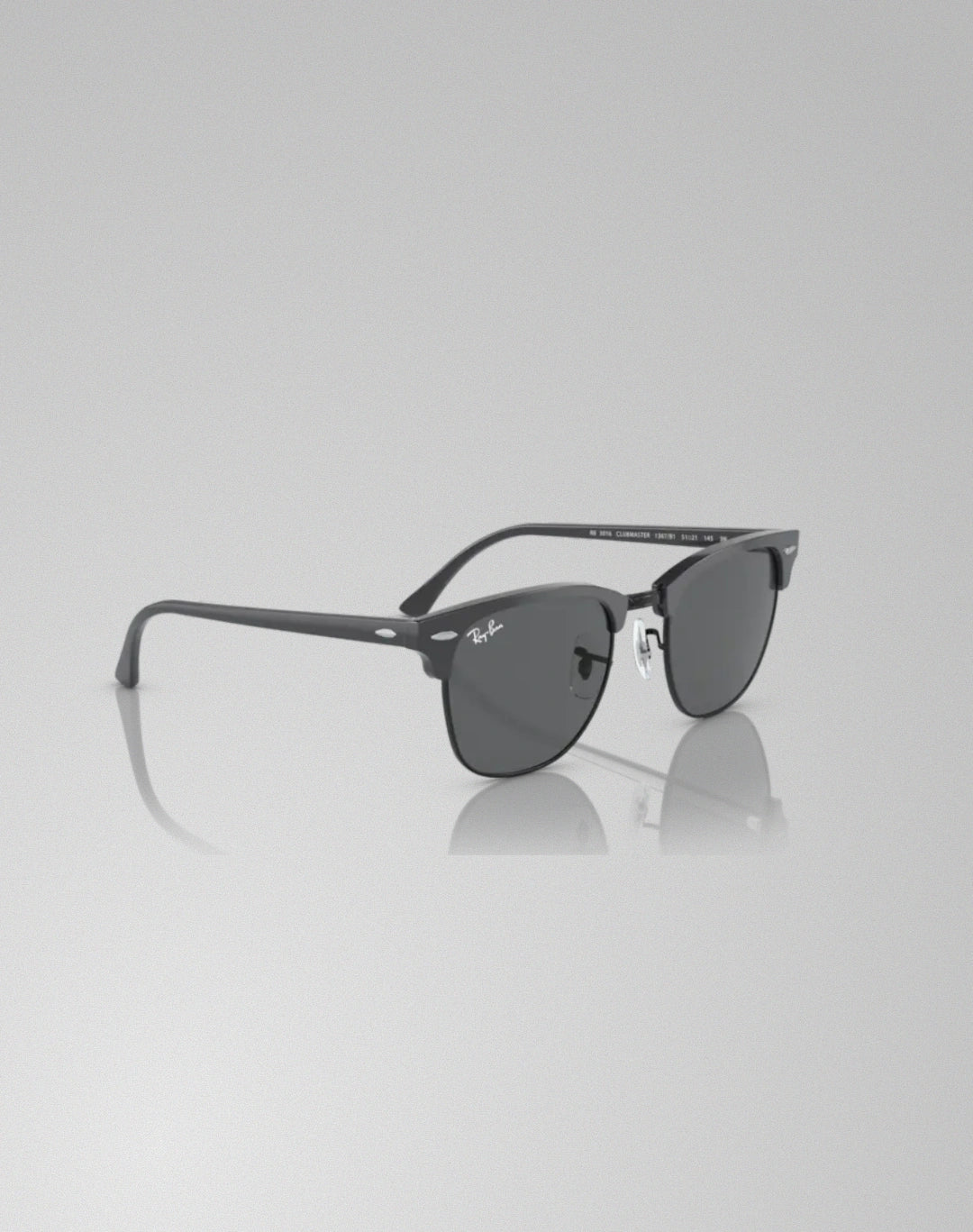 Ray-Ban 0RB3016-1367B1 – Lunettes de soleil carré gris sur noir